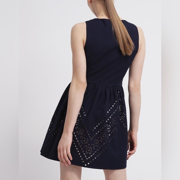 YUMI size 16 navy dress with elasticated cinched waist - Picture 3 of 6